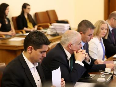 Правителството махна двама областни управители на „Има такъв народ“