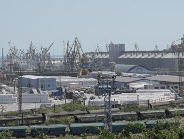 Пристанище Констанца се задъхва от украинското зърно