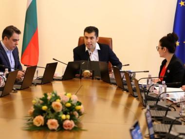 Новините от седмицата: Вот на недоверие свали кабинета „Петков“; Нови тол тарифи