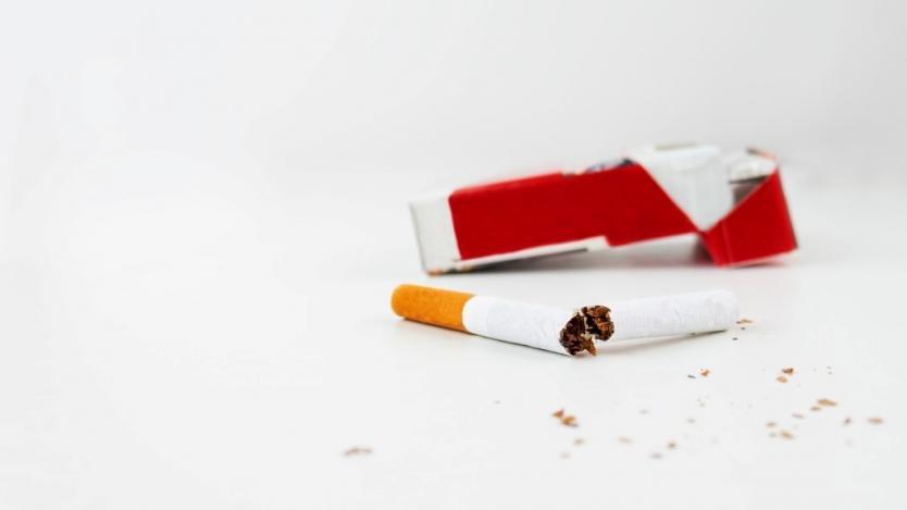 Хаосът с бюджета засега замразява акциза на цигарите