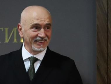 Събев закрива одитните комитети към Летище София и няколко пристанища