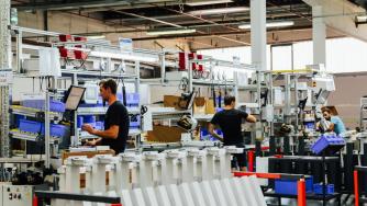 Бюджетната комисия остави бизнеса без компенсации за тока