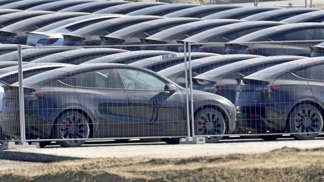 Германия съобщи за дефект в над 59 хил. автомобила Tesla