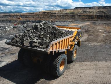 Австралия очаква рекордни приходи от износ на въглища и втечнен газ