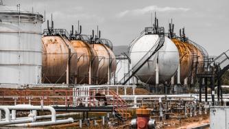 Оръжието в новата Студена война: Природният газ скочи със 700%