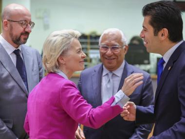 Еврокомисията одобри милиардите за България от новите европрограми