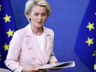 Вечерни новини: ЕК каза „да“ на българските европрограми; Силите на ГЕРБ и ПП се изравняват