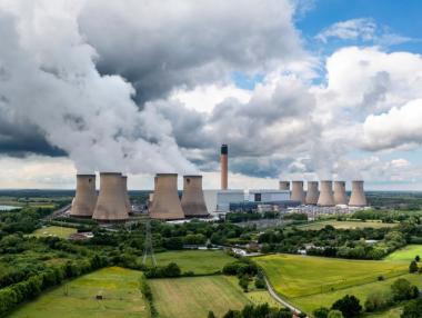 Войната в Украйна застрашава амбициозните климатични цели на Европа