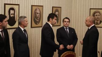 Големите реформи остават заложник на политическата каша