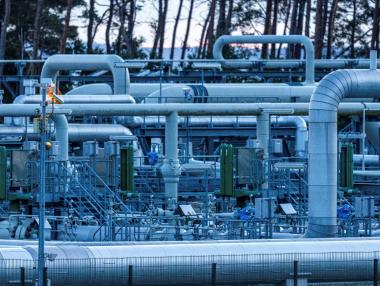 Вечерни новини: Руският газ по „Ceвepeн пoтoĸ 1“ спря; Над 2 хил. лв. средна учителска заплата