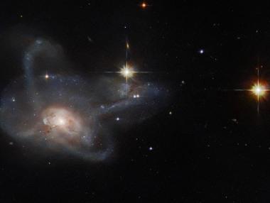 Телескопът „Джеймс Уеб“ надникна 13 милиарда години назад във времето