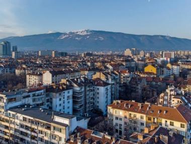 Новините от седмицата: Охлаждане при имотите; Радев реши за третия мандат