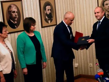 БСП започва преговорите за кабинет с „Продължаваме промяната“