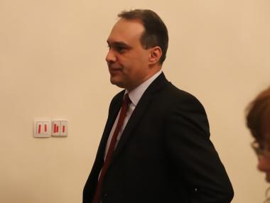 България има три месеца да реши иска ли още осем самолета F-16