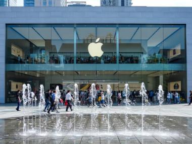 Apple ще достигне $3 трлн. капитализация при промяна на услугите