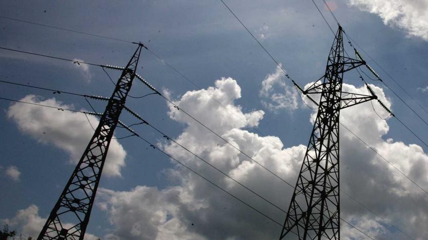 Търговците на ток искат аванс от държавата за компенсациите