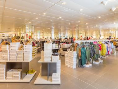 Продажбите на дребно в Германия се сринаха