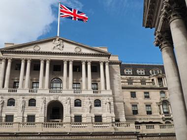 Банката на Англия вдигна лихвите с невиждан от 1995 г. процент