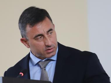 Служебният кабинет уволни Румен Спецов от НАП