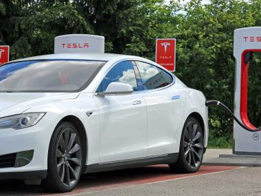 Tesla ще инсталира още една зарядна станция в България