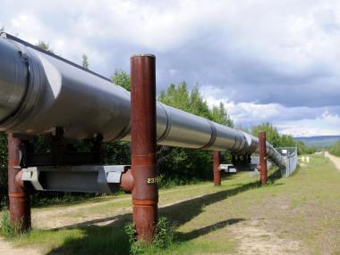 Унгария разреши транзита на руския петрол през Украйна