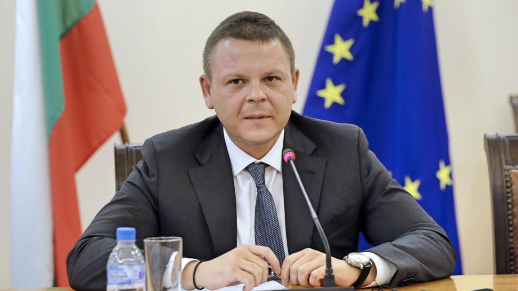 Транспортният министър поема „Български пощи“