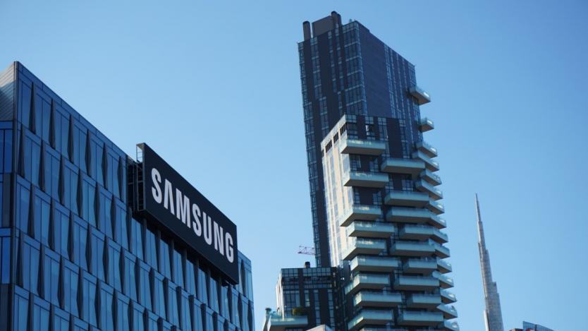 Защо президентът на Южна Корея помилва „престолонаследника на Samsung“?
