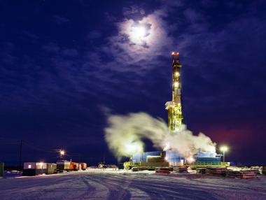 Лошите данни за Китай натиснаха цените на петрола