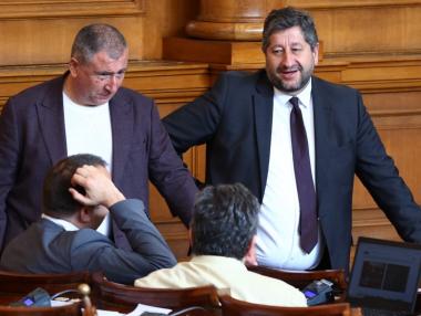 „Продължаваме промяната“ е отказала коалиция с „Демократична България“