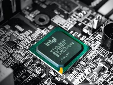 Възход и падение: Накъде върви чип индустрията с наближаващата рецесия?