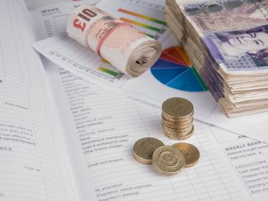 Британската инфлация e двуцифрена за първи път от 40 години