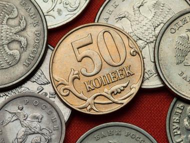 Петролът повлече надолу рублата и руските акции