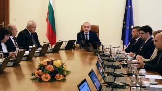 Правителството одобри 445 млн. лв. за земеделските стопани