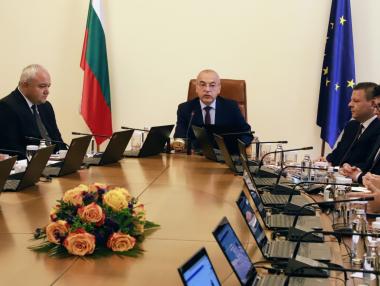 Правителството одобри 445 млн. лв. за земеделските стопани