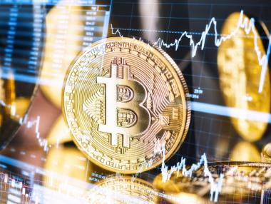 Биткойн отново падна под 21 000 долара