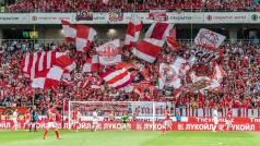 Руската петролна Лукойл е закупила елитния футболен клуб Спартак Москва