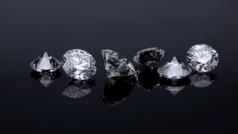 Паниката обхванала света на диамантите тази година започва да отшумява