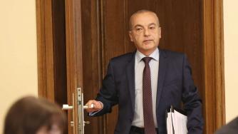 Вечерни новини: Уволнения в печелившия АЕЦ и тотото; Пазарите – в нов шок