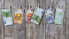 Еврозоната вече е навлязла в плитка рецесия която е предизвикана