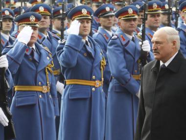 Лукашенко се похвали: Бойните ни самолети вече могат да носят ядрено оръжие