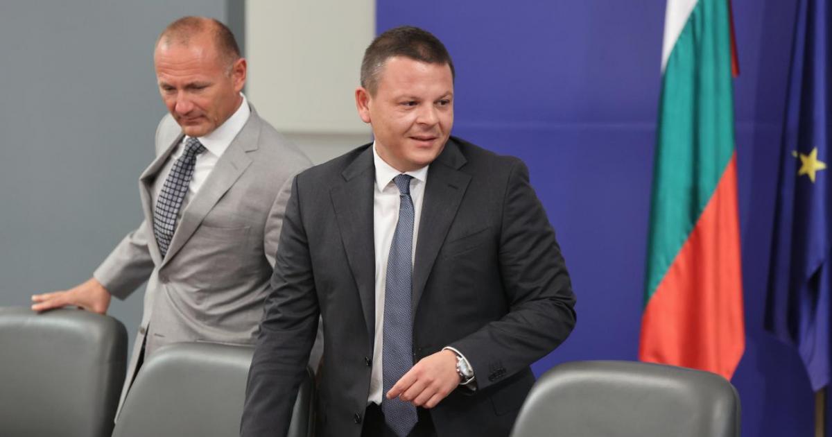 Служебното правителство е уведомило Европейската комисия, че планира да поднови