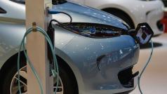 Франция подготвя план за поемане на част от месечните вноски