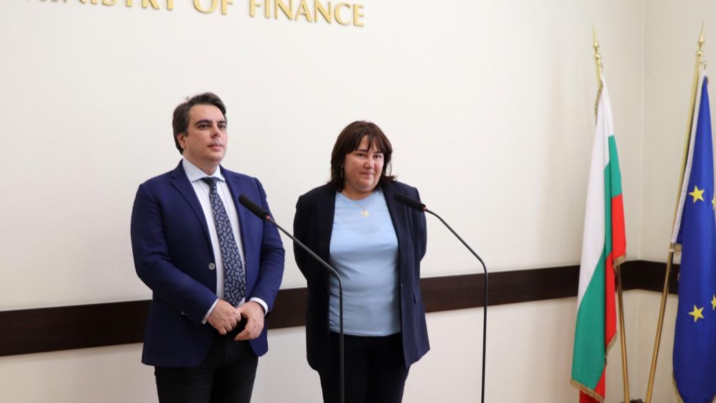 Василев и депутатите са завещали огромни дългове на България