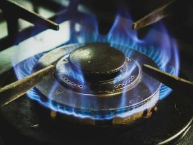 Вечерни новини: Задава се 17% по-скъп газ; Незаконно отнет лиценз на КТБ