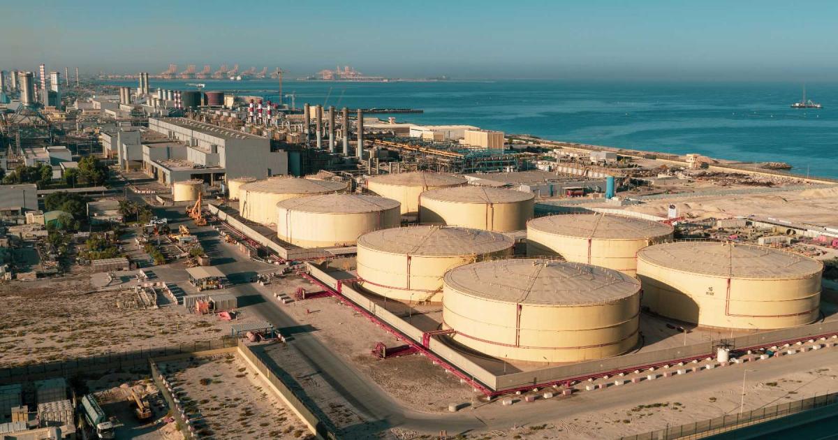 Петролните рафинерии в Близкия изток увеличават доставките на дизелово гориво