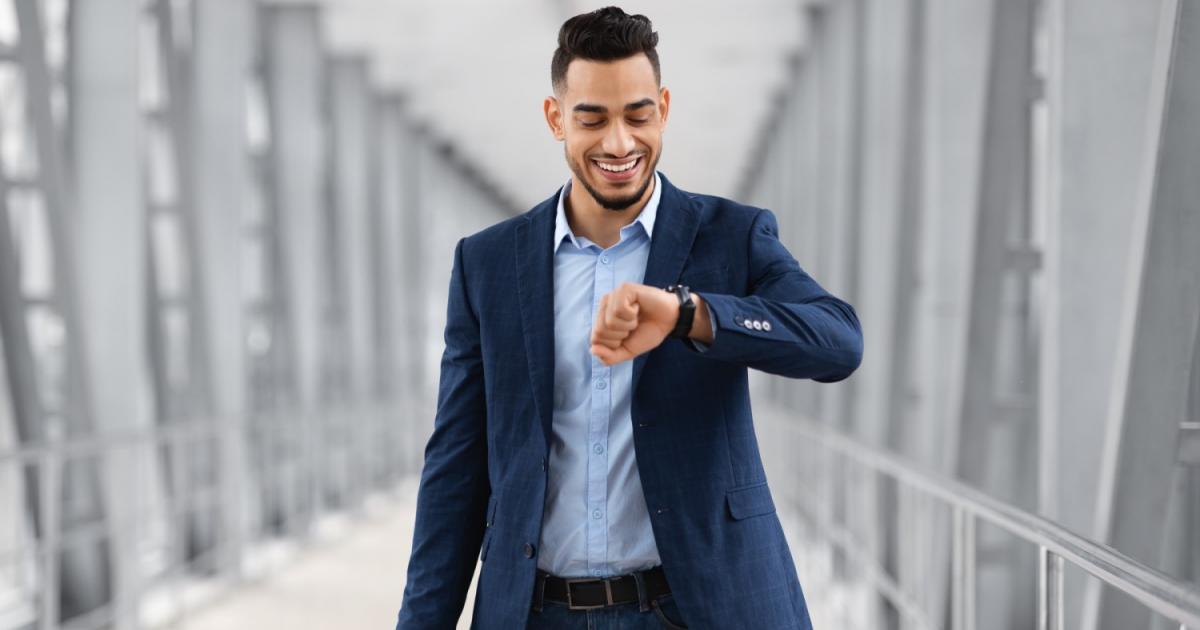 Имате нужда от часовник? Искате той да се връзва чудесно