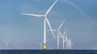 Най-големият офшорен вятърен парк в света вече работи на 100%