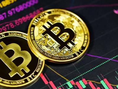 Биткойн потъна под 20 000 долара