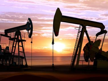 Цените на петрола скочиха с близо 4%