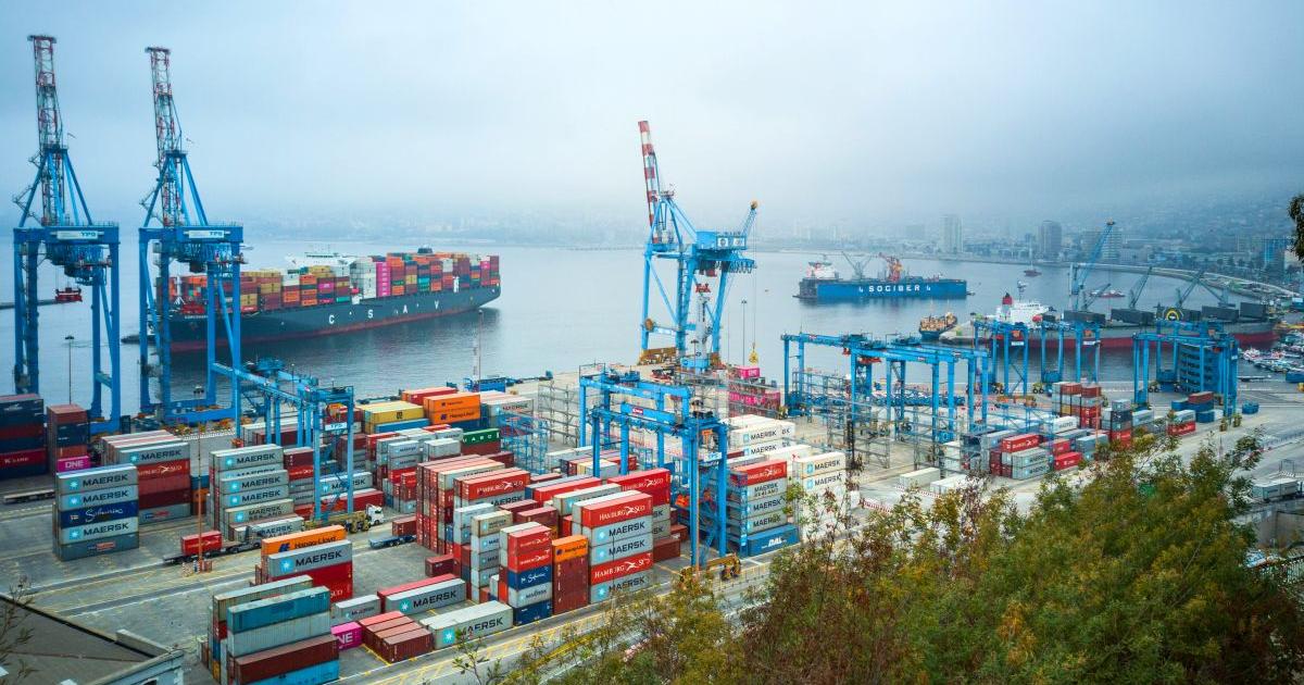 Вносът и износът на Китай изгубиха инерция през август, тъй